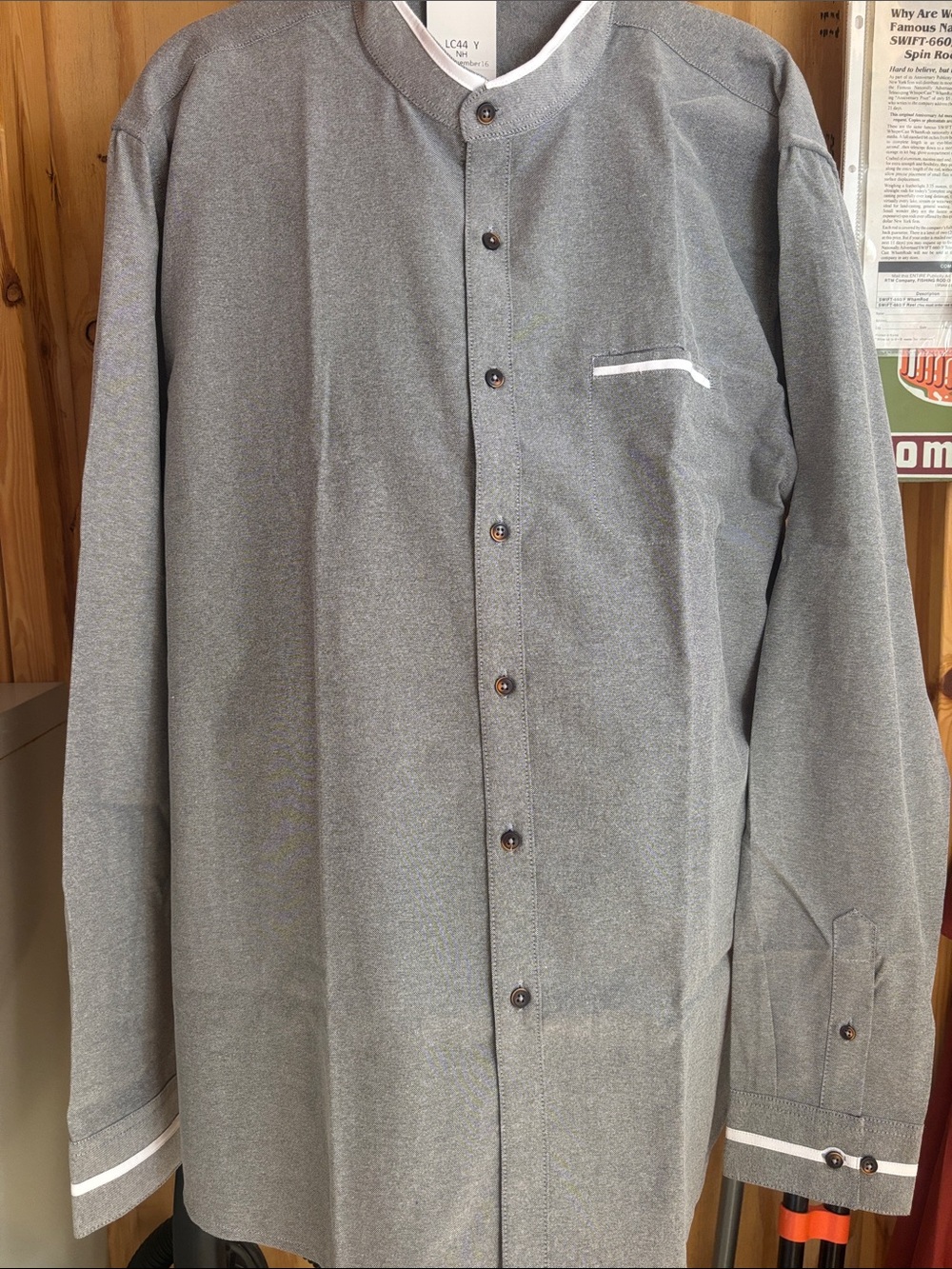 Men's Grey Button-Up Shirt with Contrast Trim size XXL